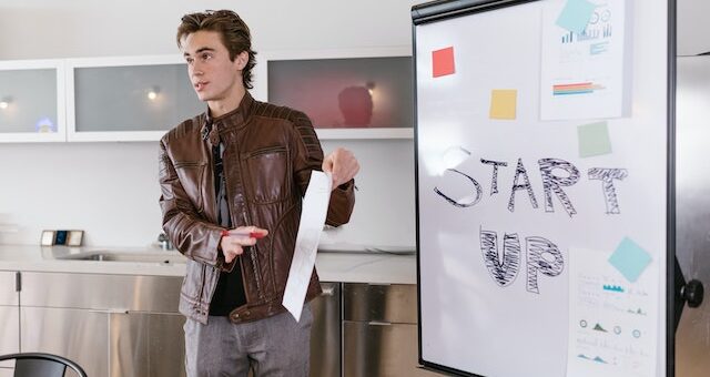 7 Sales Tips for Early Stage B2B Startups